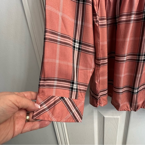 Torrid Women's Coral/Orange Plaid Long Sleeve Blouse - Size 1 - NWOT - Picture 6 of 11